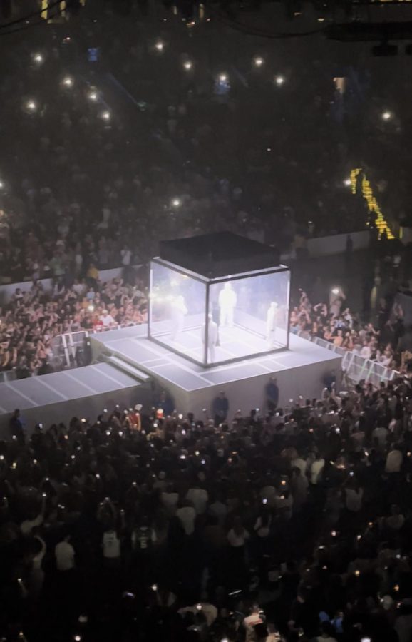 Kendrick Lamar included this Covid test performance art during his Boston show. 